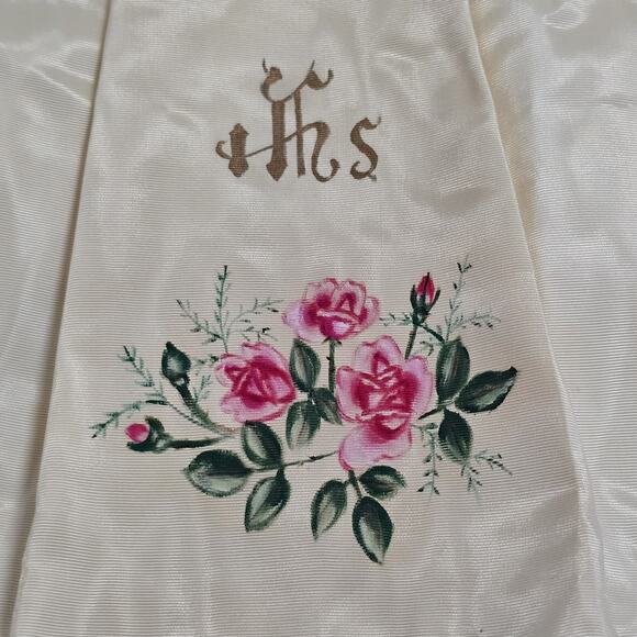 Vintage Infant Of Prague Vestments Dress & Cape 10.5” Long White Satin w/ Roses - Picture 3 of 12